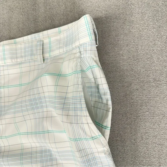 Nike Golf Shorts Mens 40 White Bermuda Plaid Stretch Performance Long 11” Inseam - Picture 6 of 13